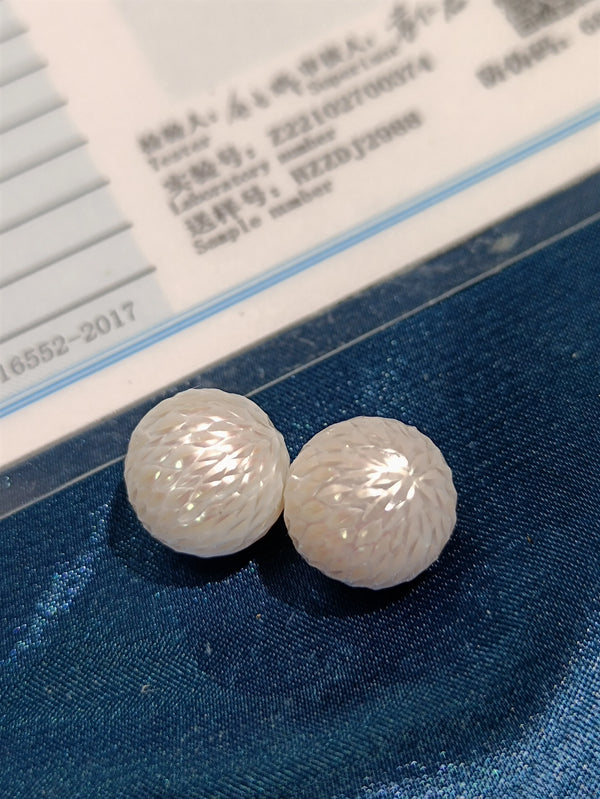 White Fresh water Dragon Scale Pearl(from 10 to 16mm) - pearlsclam